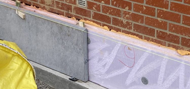 18 avril 22 – Fenêtres, portes et pierre bleue